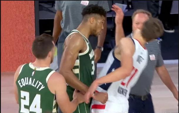 字母哥齐达内式头撞瓦格纳被驱逐，赛后却后悔了！他会被禁赛吗？