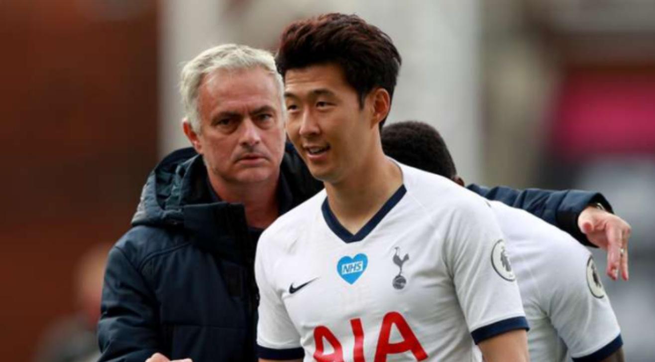 中韩男足0比3韦世豪,中韩足球身价对比