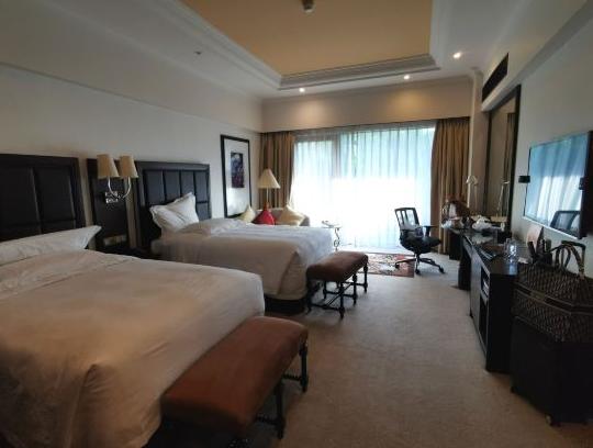 深圳欢乐谷附近住宿青旅,深圳欢乐海岸附近的亲子度假酒店