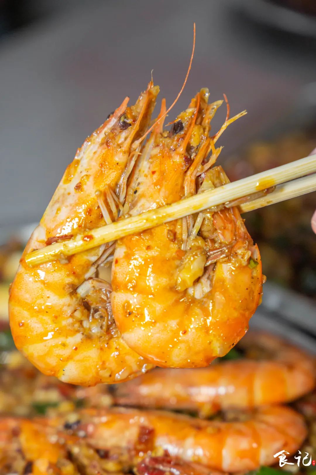 藏在襄阳定中街的铁板海鲜烧烤，不声不响的就火了23年....