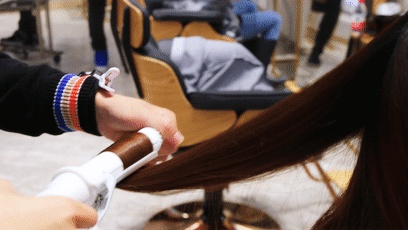 头发细软是什么原因怎么改善,女人头发细软稀少什么原因