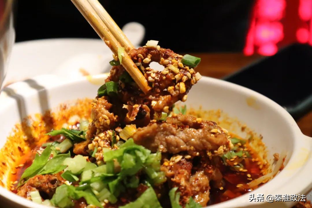 假期余额不足赶紧出门玩,假期余额不足快来嗨