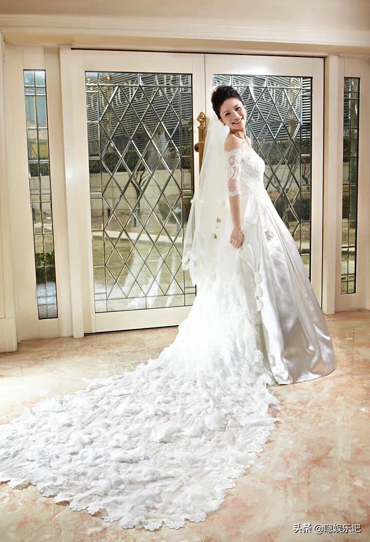 谢娜婚纱礼服,谢娜蓝色婚纱