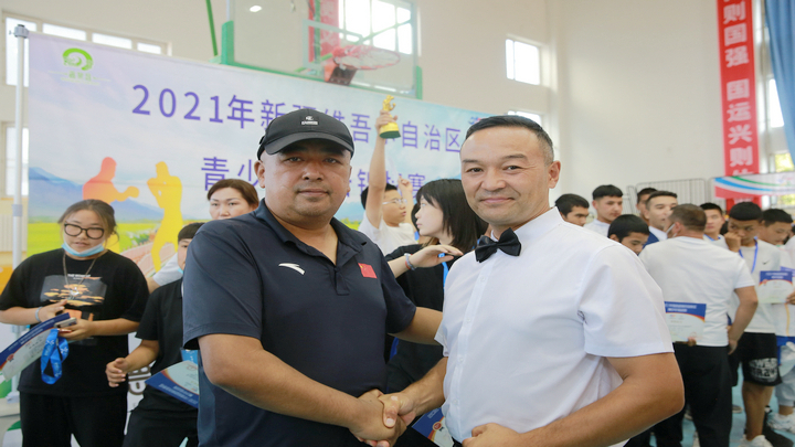 2019全疆青少年拳击锦标赛视频,2021年新疆青少年拳击比赛69公斤
