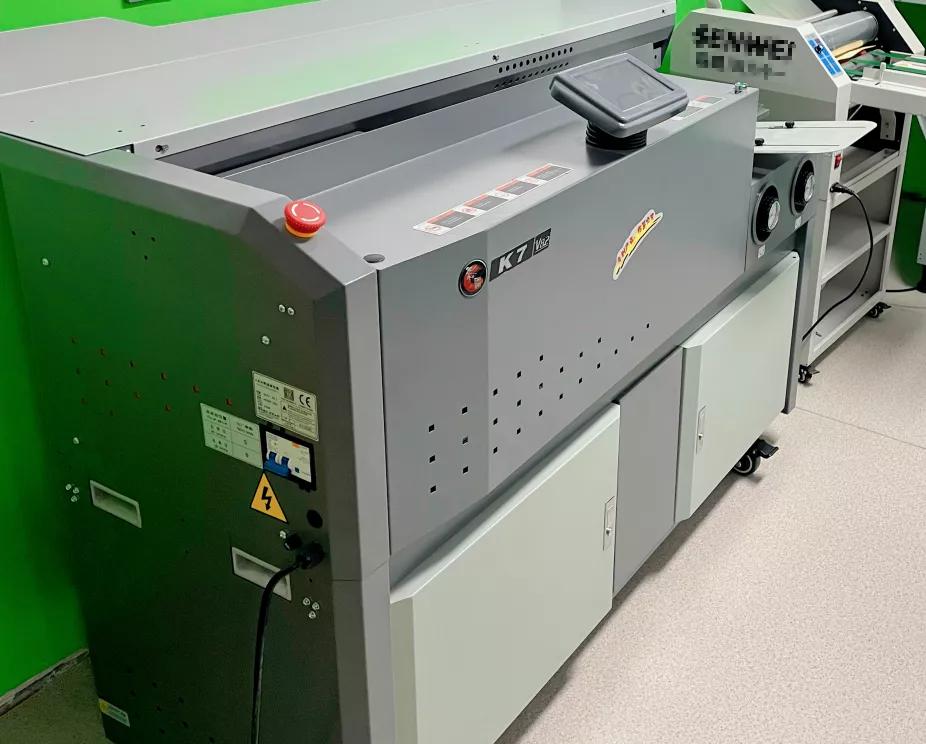 开图文店设备选购,广告店有必要买胶装机吗