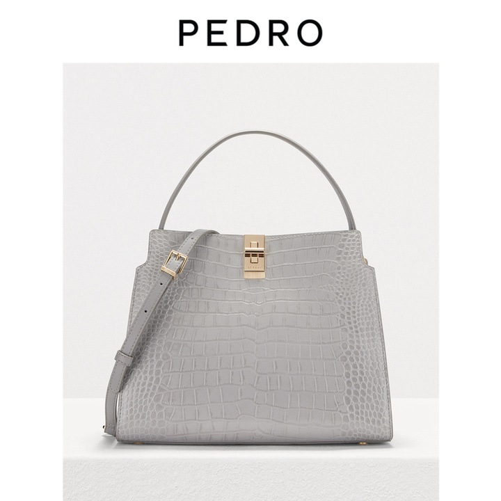 初春必买的几款包包简直美哭啦,初春最实用包包品牌