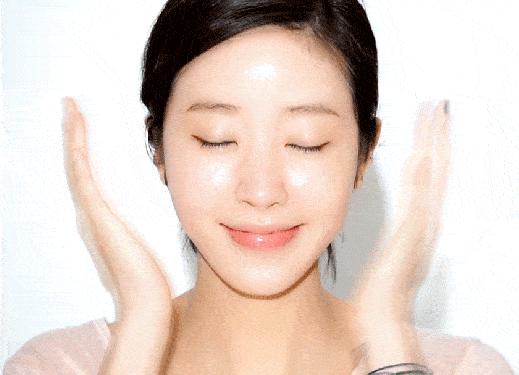 张韶涵护肤三周养皮,燕窝水漾嫩肤精华面膜包文婧