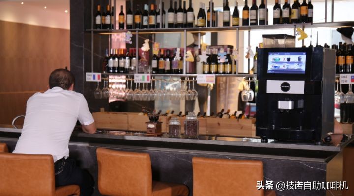 滴滤式咖啡机速溶现磨,咖啡机出的咖啡和速溶咖啡