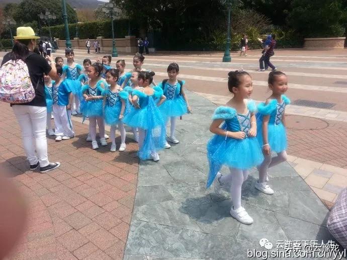 香港迪士尼乐园亲子游,香港迪士尼儿童乐园