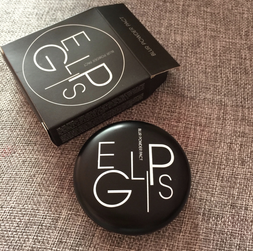 平价粉饼50元左右,300元控油粉饼