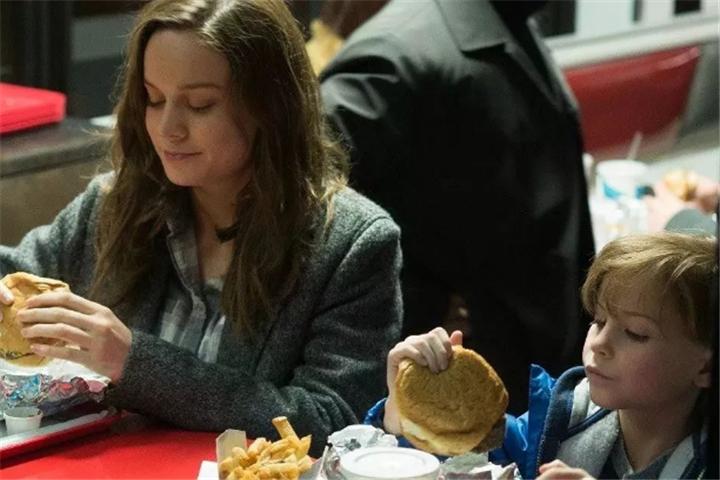 邋遢型的父母对孩子的影响,邋遢的家庭环境会使孩子自卑吗