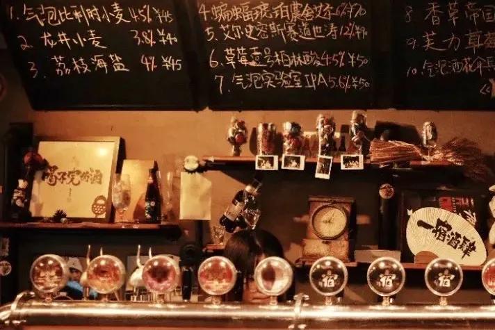 青岛即可以看海还能吃海鲜的地方,去青岛吃好海鲜看大海心情自然好