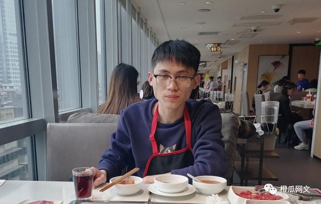 从洗碗工逆袭成稿费近七位数的网络作家—疯读包滚滚的反转人生