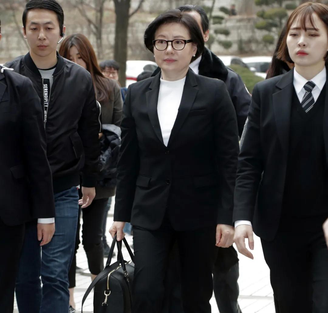 韩国财阀名人故事,韩国财阀的生活过得有多曲折