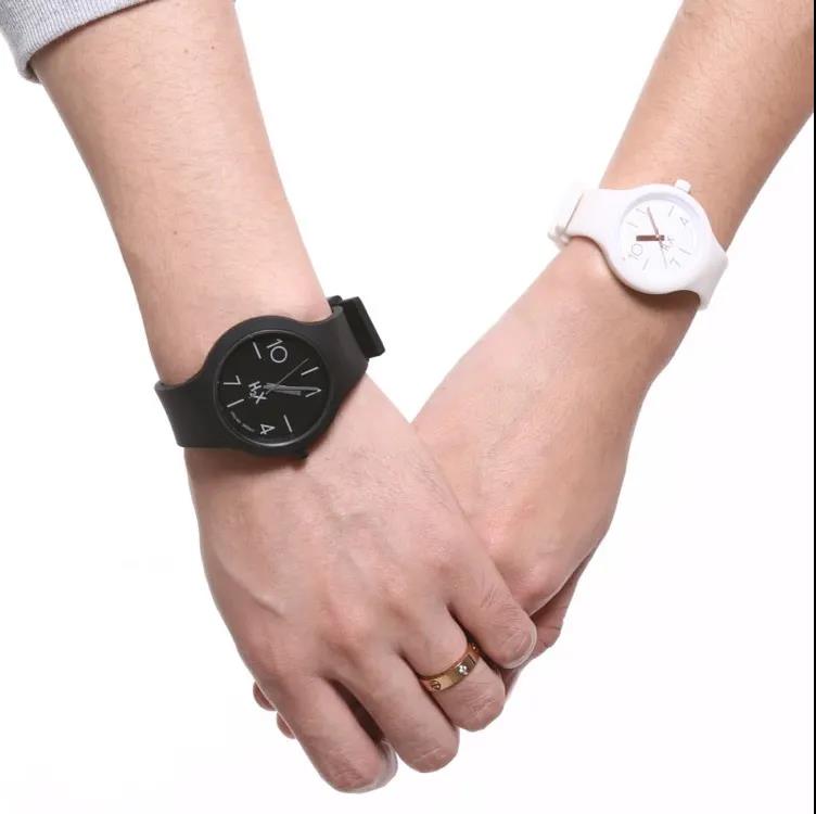 送给恋人的腕表里,隐藏着时光的秘密