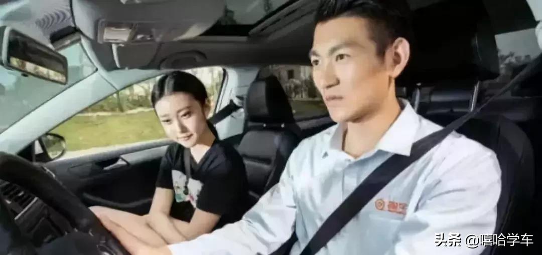 座椅调节的标准技巧,调整座椅怎么调高低