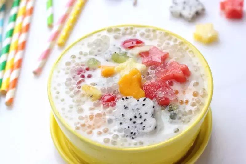 椰果仙草西米露,椰奶西米露烧仙草图片