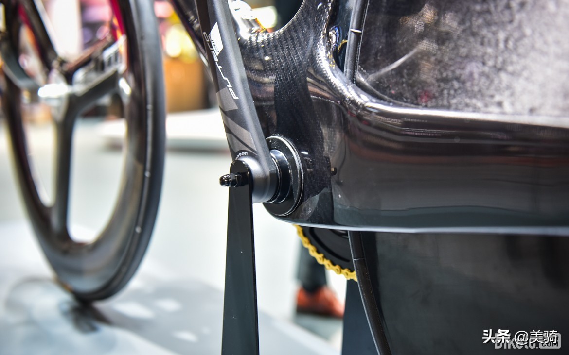 超贵的新世代场地车HopeXLotusHB.T国内首秀