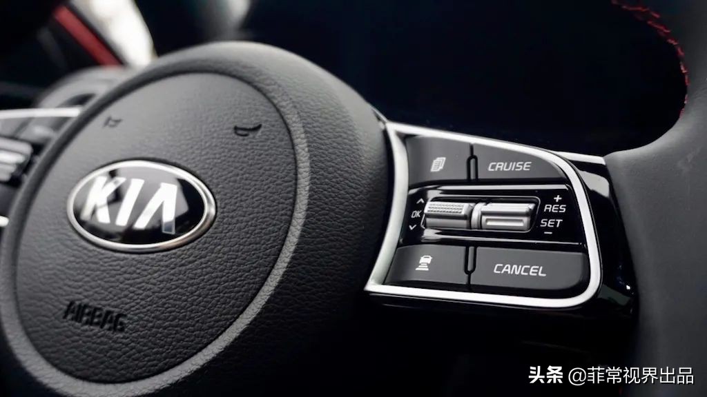 起亚k32021款改款1.5lcvt时尚版,起亚k32020款1.5lcvt智享互联版