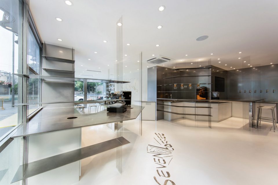 沉稳冷峻，优雅自如——七咖啡，江苏