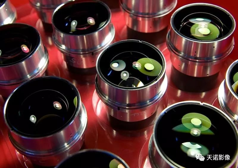 徕卡m50mm镜头哪个值得购买,徕卡m135mm定焦镜头怎样