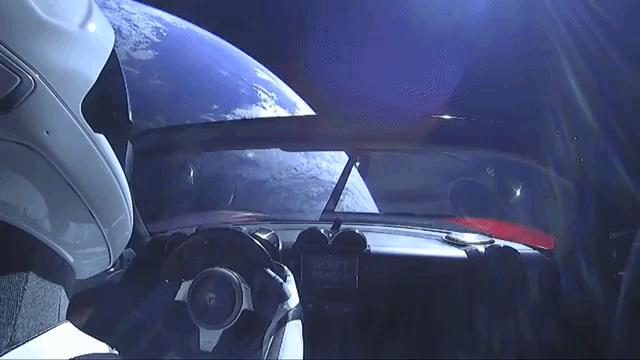 3600亿美元资产，写七步诗甩巴菲特几条街，这个男人至死是少年