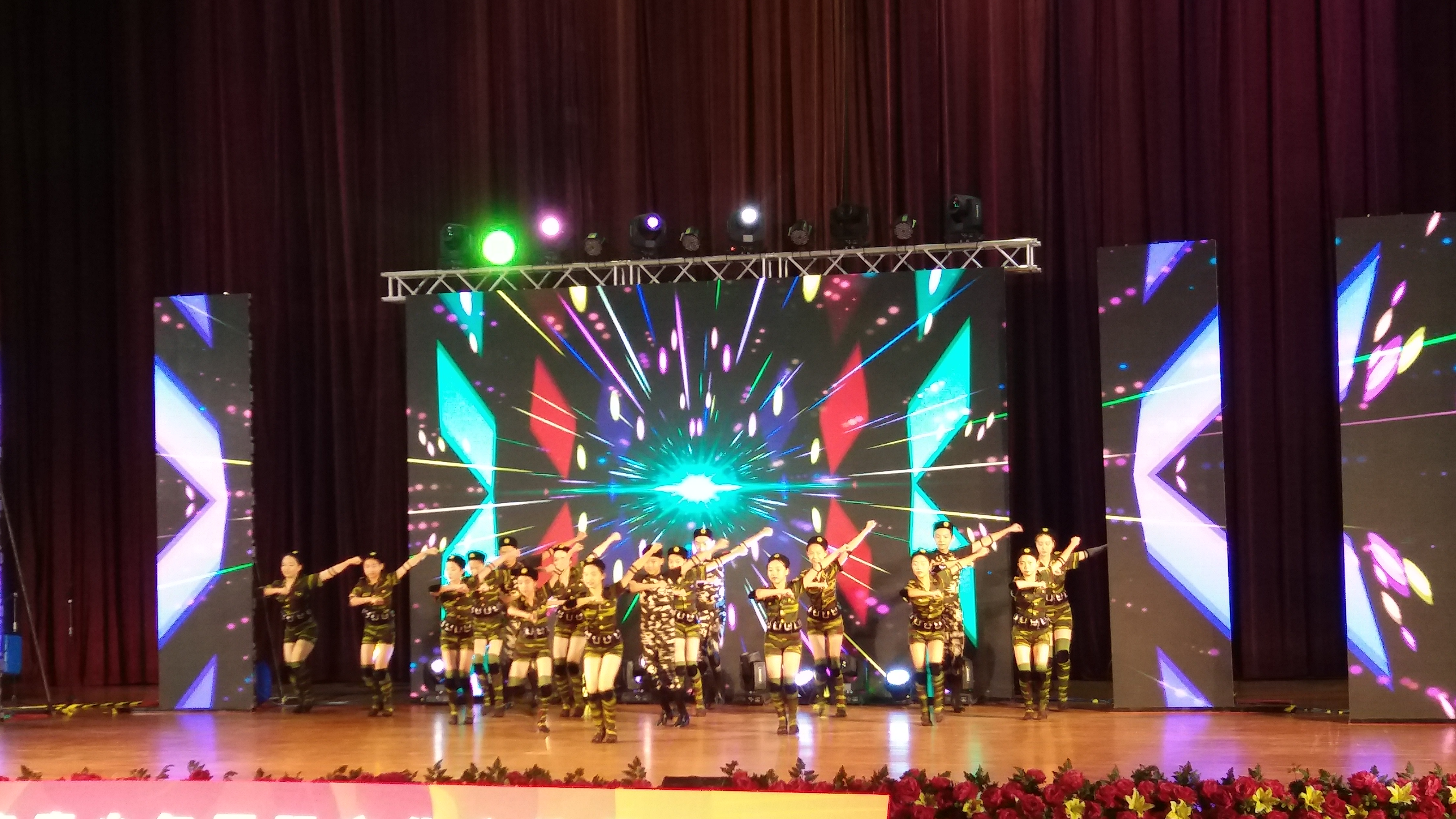 超越梦想巅峰赛,泰国中泰青少年文化艺术交流盛典