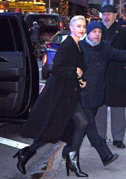 塞皇颜值变化,塞皇颜值巅峰