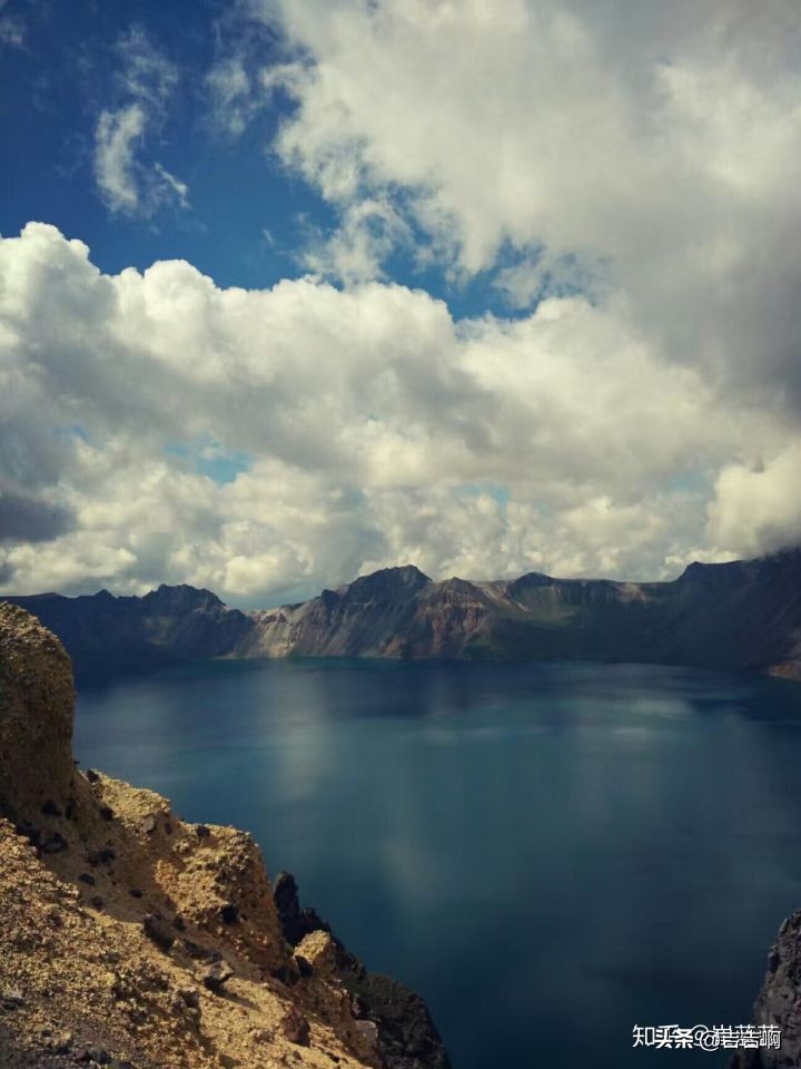 在东北吃饭是一种什么体验,跟东北人吃饭是什么体验