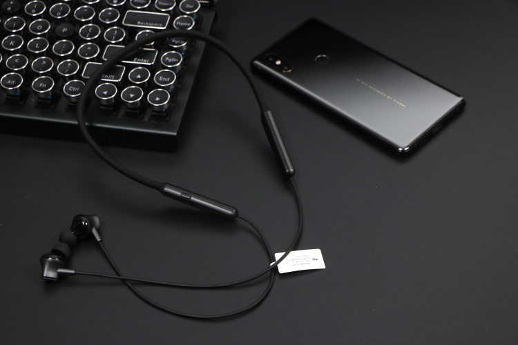 爱国者w06耳机,教你选蓝牙耳机