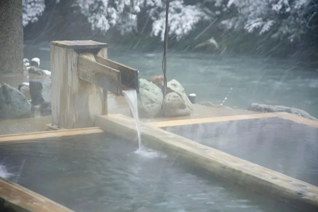 节假日该给女朋友家准备点什么,周末要给女朋友带什么