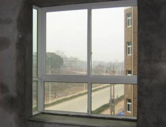 窗户和墙体发泡胶裂缝怎么办,窗框与墙体填缝发泡剂