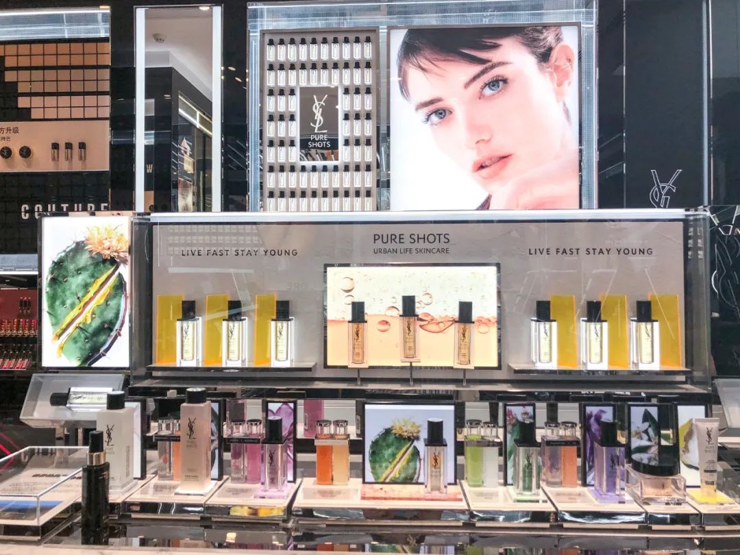 化妆品8折、拆盲盒送iphone、服饰5折，商场年中庆我选这家