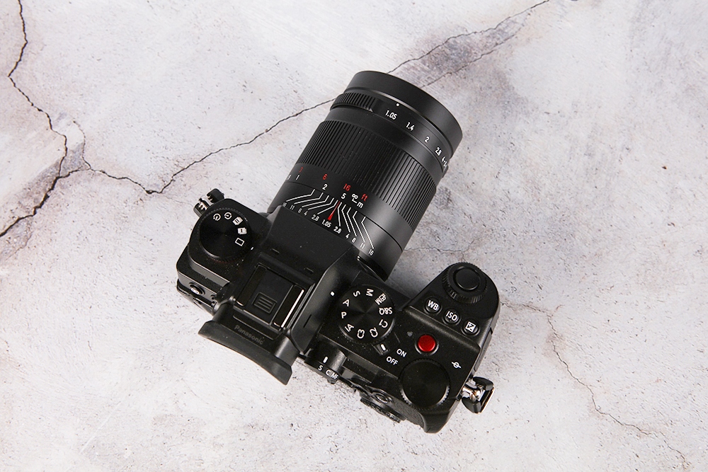 50mmf1.8镜头与变焦镜头虚化对比,虚化效果最强的镜头