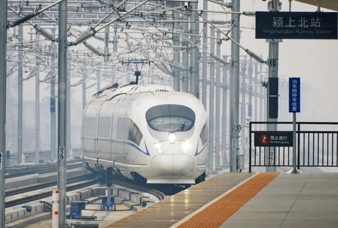 阜阳第一大县，总面积1988.5平方千米，交通便利村村通公路