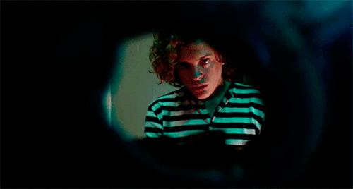 *欲情**疯狂、*社会反**,他美得像梦露却杀人无数