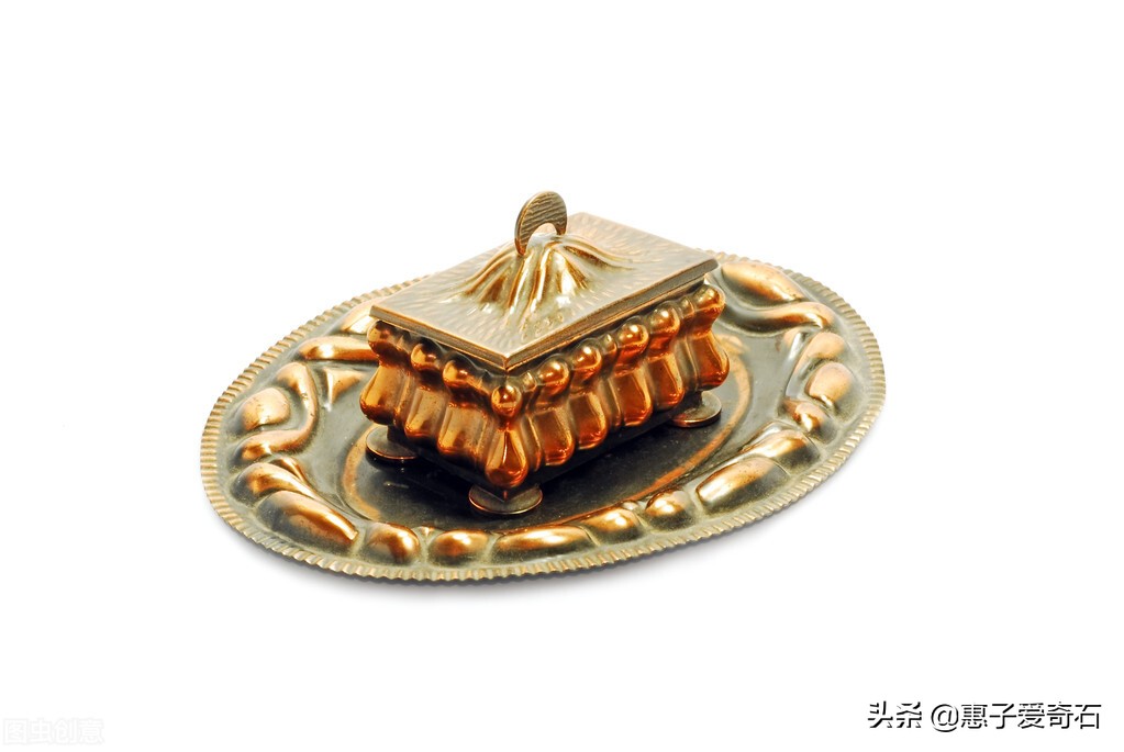 真正的钻石陨石夜明珠原石图片,价值一亿的蓝宝石陨石