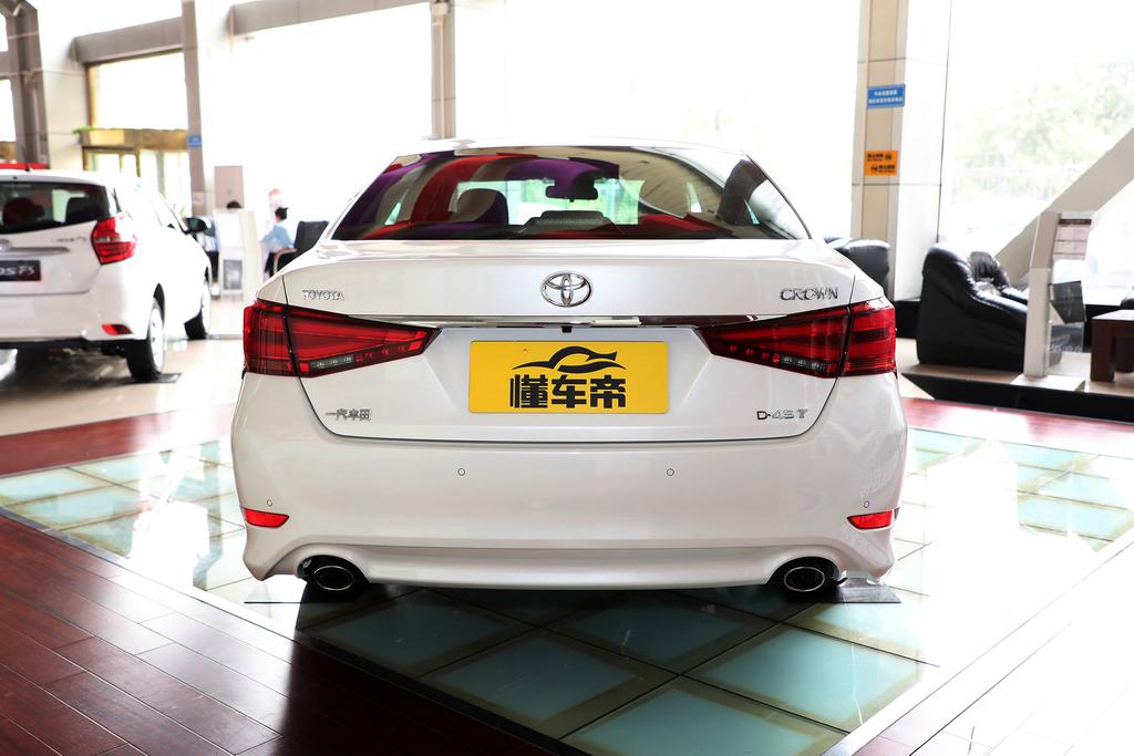 皇冠14代2.0t运动版测评,2020皇冠顶配测评