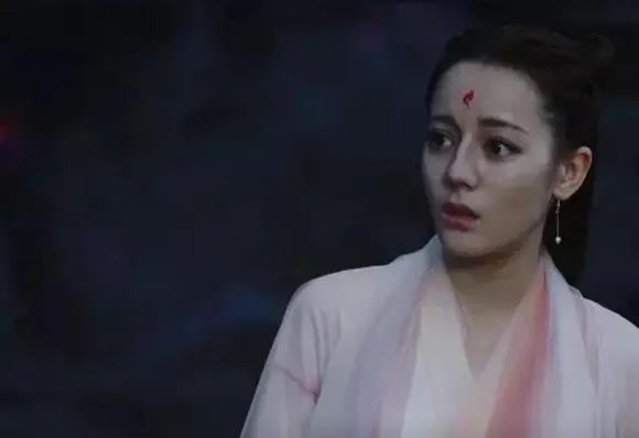 《极挑》热巴脸垮严重，网友：做了烤瓷牙的热巴“花期太短了”