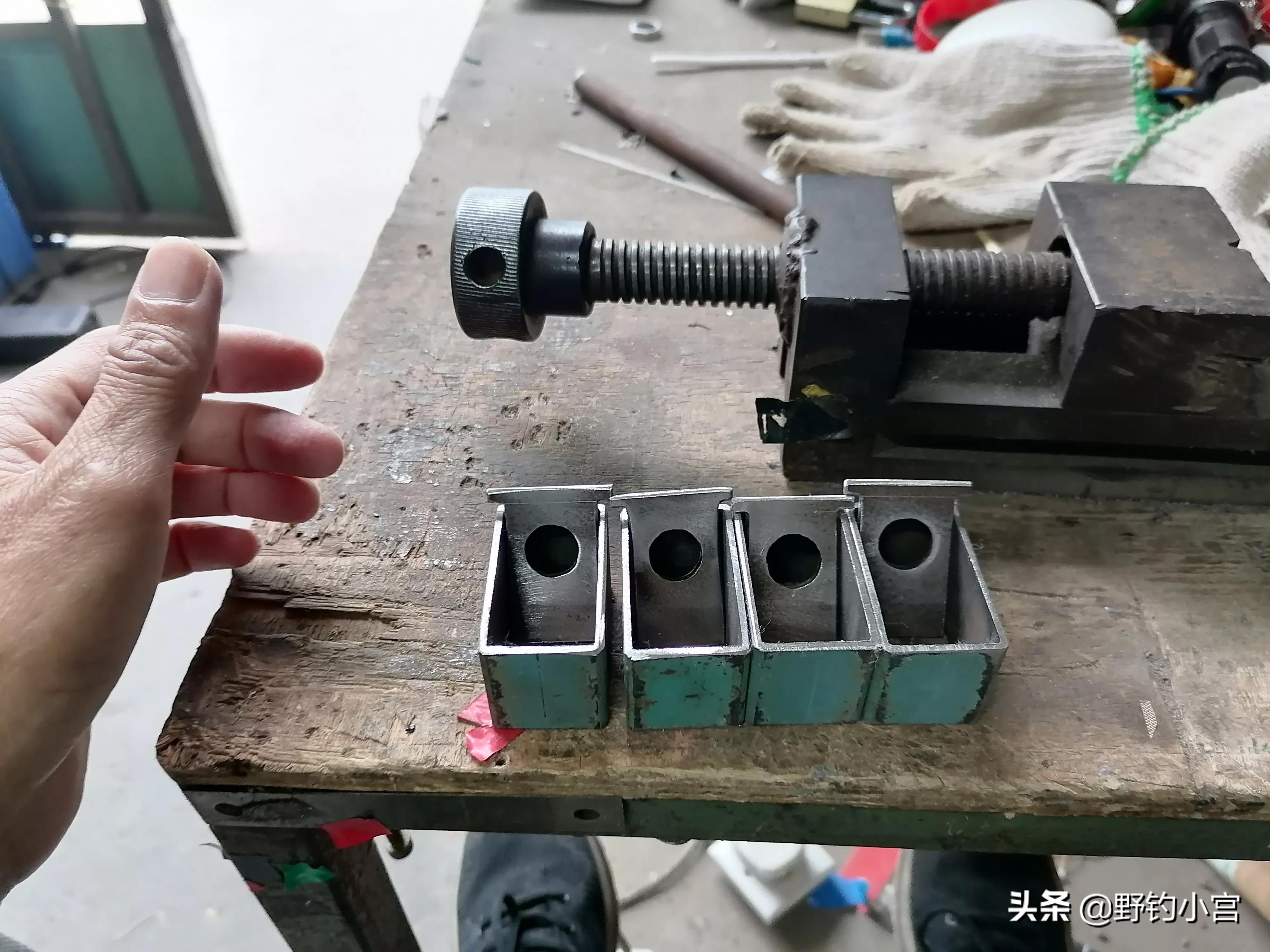 钓友自己设计的钓箱,别人自己制作钓鱼钓箱