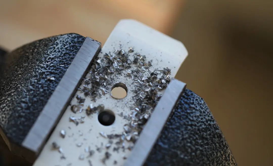 杞绘澗鍙堣垝閫傜殑宸ヤ綔,杞绘澗鐨勫伐浣滃拰鏈夋綔鍔涚殑宸ヤ綔