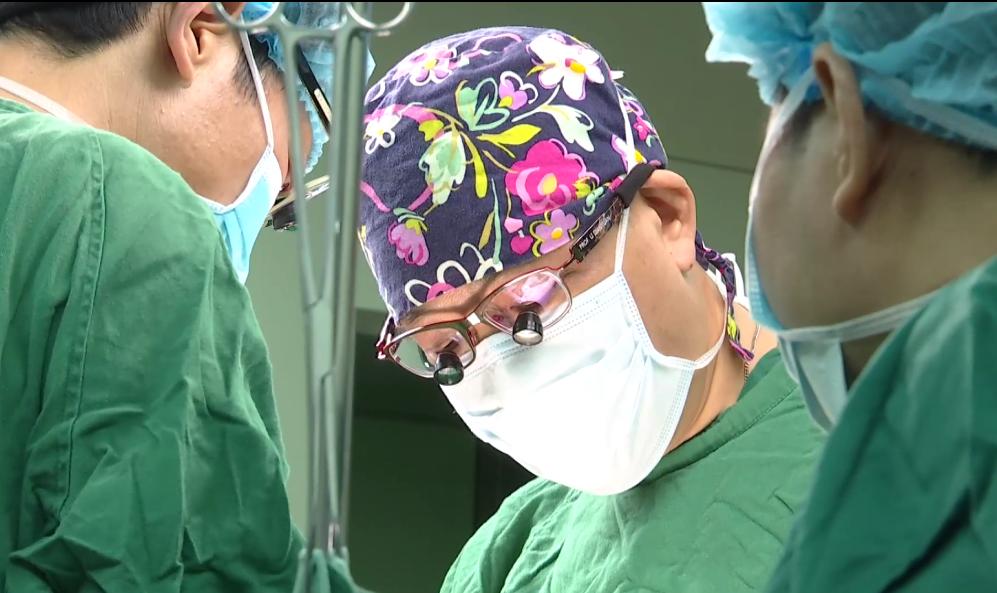 一位“天府学者”的为民情怀——记广元市第一人民医院心血管中心特聘主任、心脏外科顶级专家李巅远教授