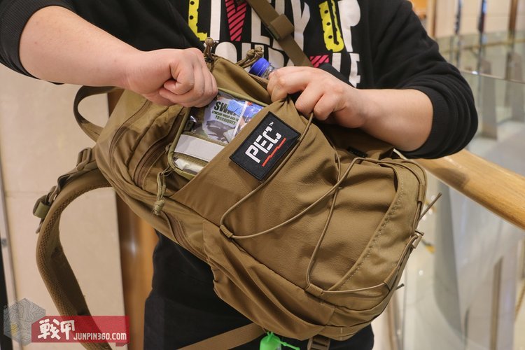 好用才是真理——PECScorpion通勤背包使用简评