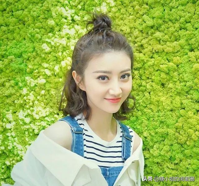 夏天太热前刘海怎么处理,夏天太热了刘海怎样弄好看