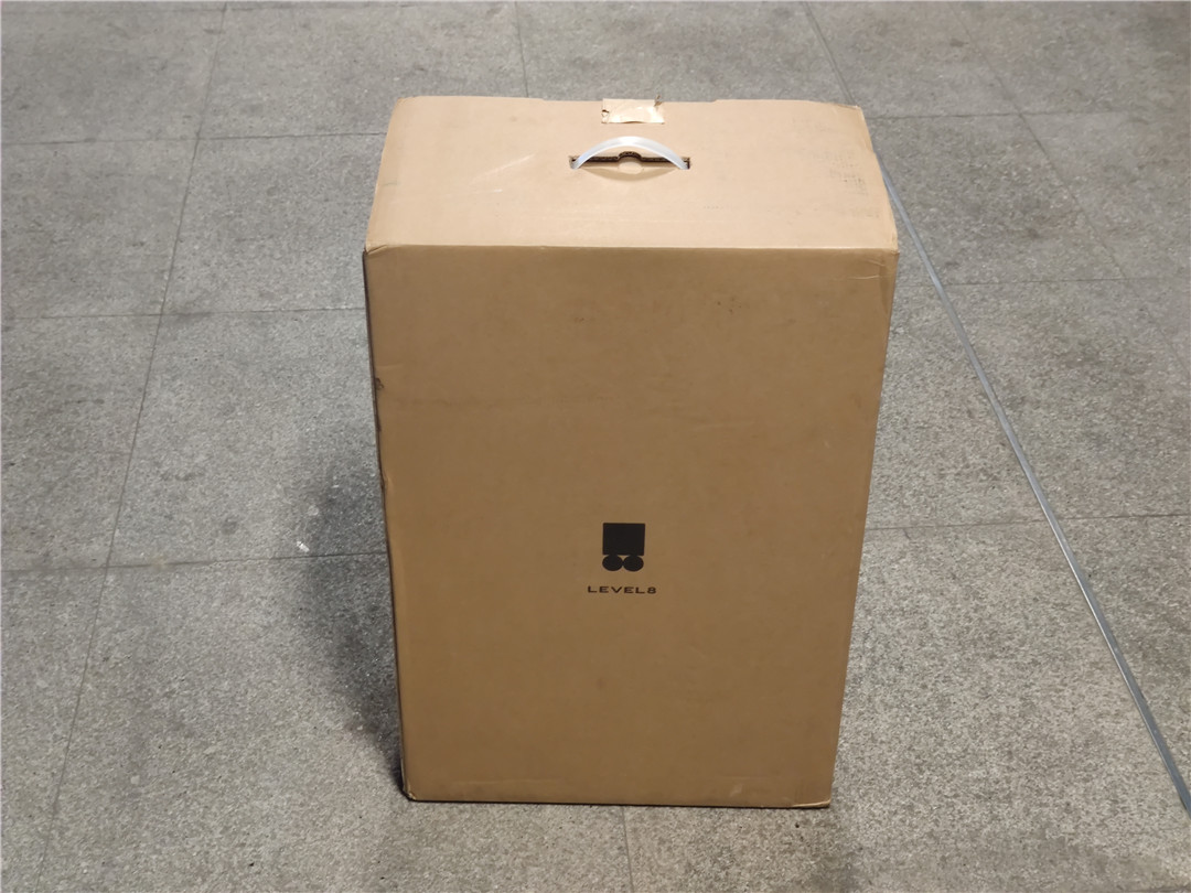 地平线8号旅行箱对比旅美旅行箱,2023年最流行的高端旅行箱