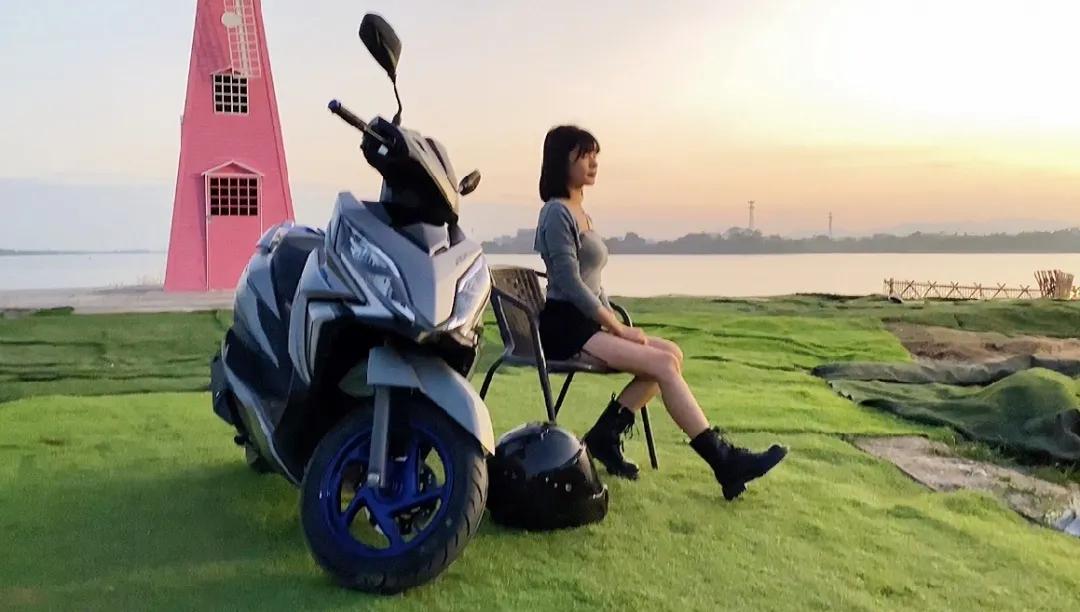 裂行rx125豪华版和星际版,裂行rx125麒麟