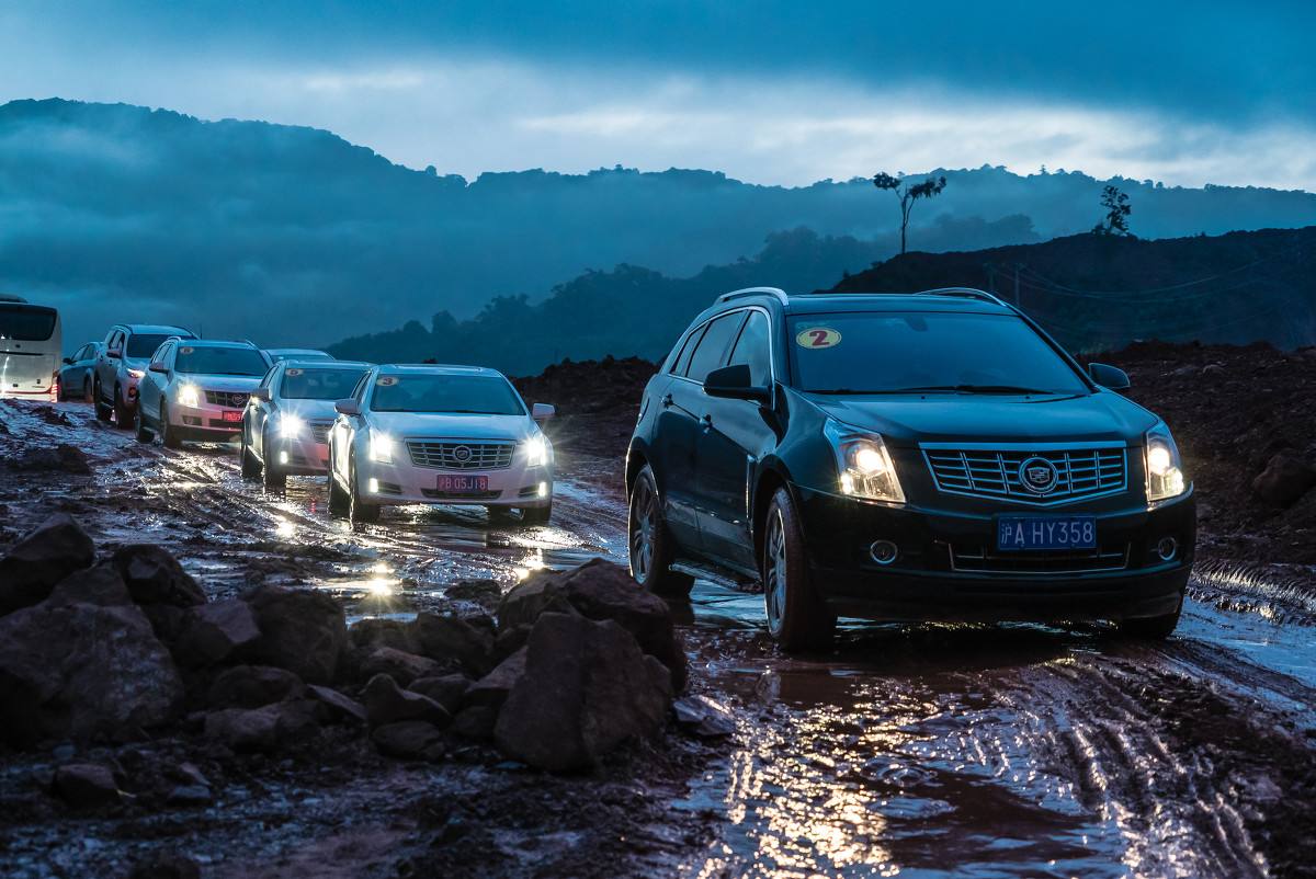 装甲漆和底盘装甲哪个实用些,喷的底盘装甲和装的底盘装甲区别