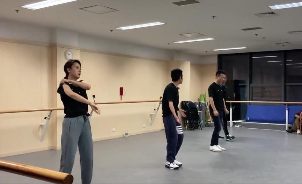 张蕾与撒贝宁,你好生活撒贝宁康辉尼格买提张蕾