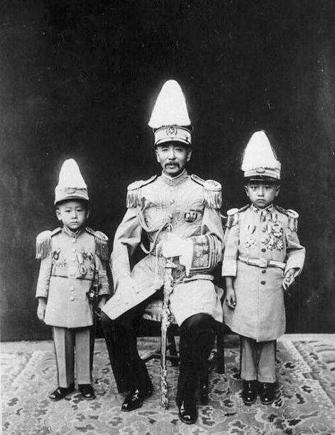 奉系军阀首领张作霖和张学良,奉系军阀张作霖张学良