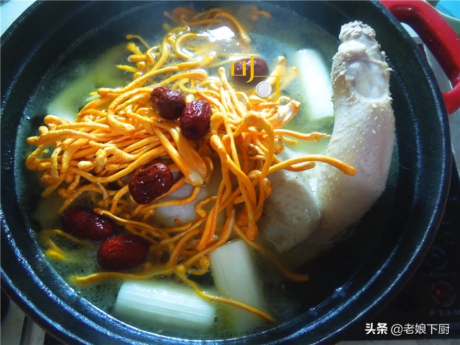 药膳冬虫草,现在冬天了冬虫草炖汤放什么好